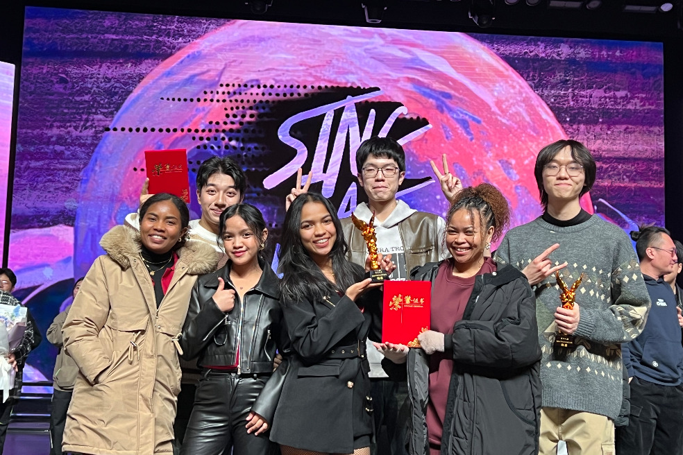 International students bridge China and world