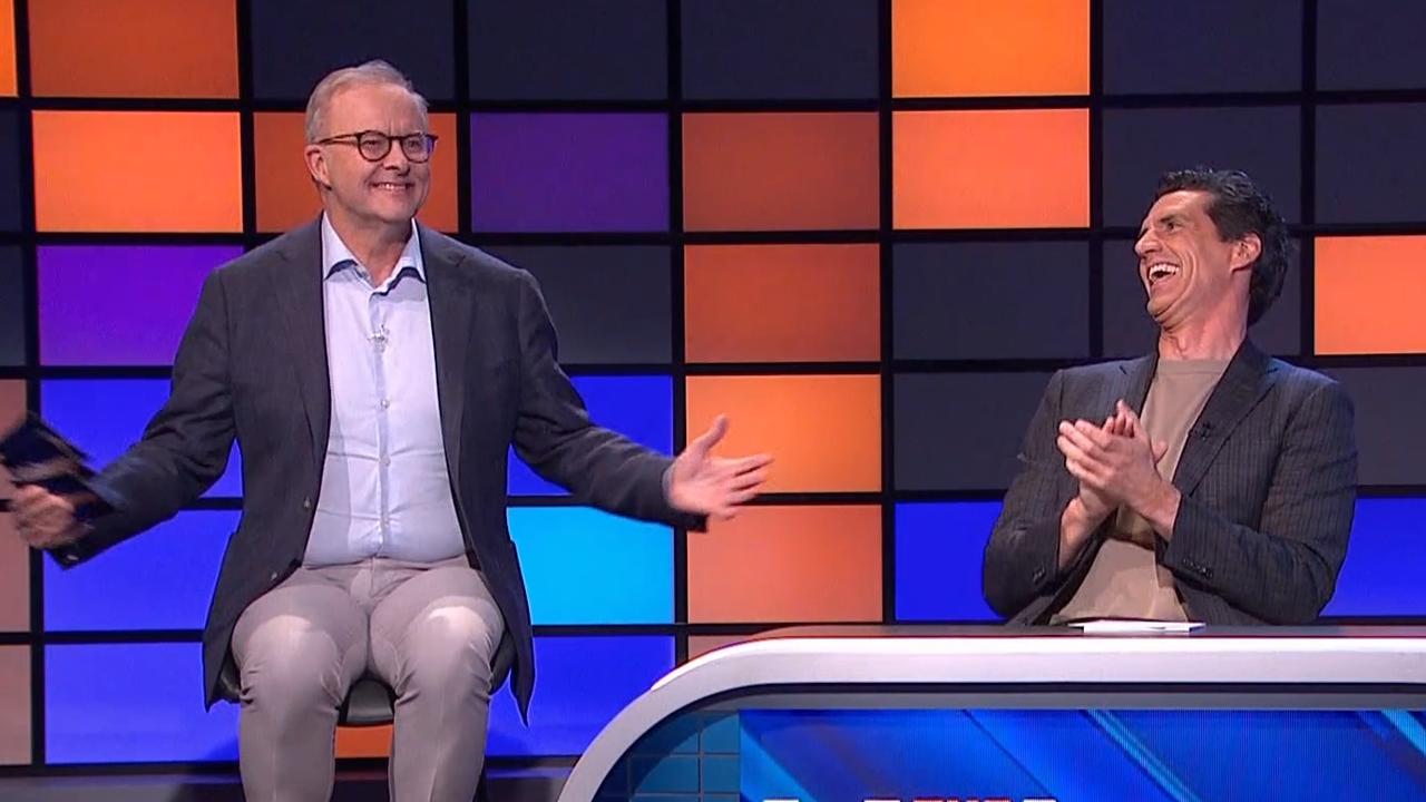 Anthony Albanese make surprise appearance on The Hundred with Andy Lee