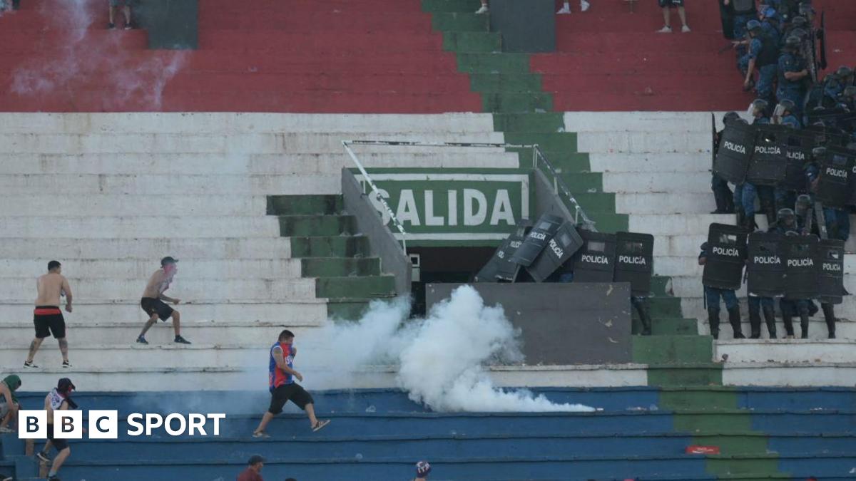 Police fire rubber bullets as Paraguay derby abandoned