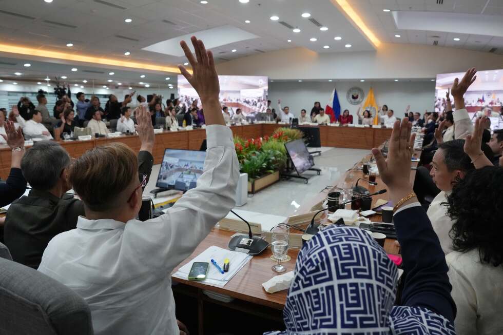 Philippine congressional committee rules there’s evidence to impeach Vice President Duterte