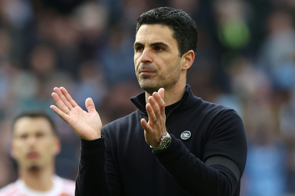History haunts Arsenal as Man City take control of title race