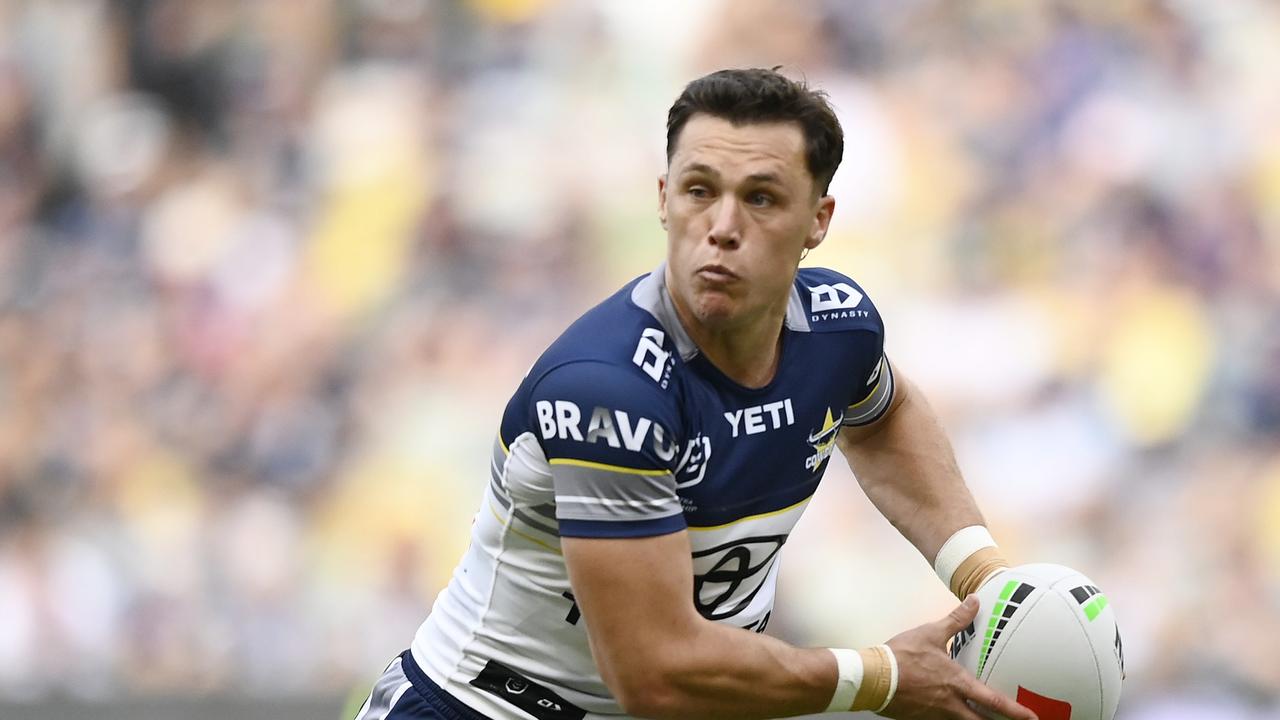 ‘Major asset’: Dragons sign Scott Drinkwater for the next three years leaving a veteran without a clear role for 2027