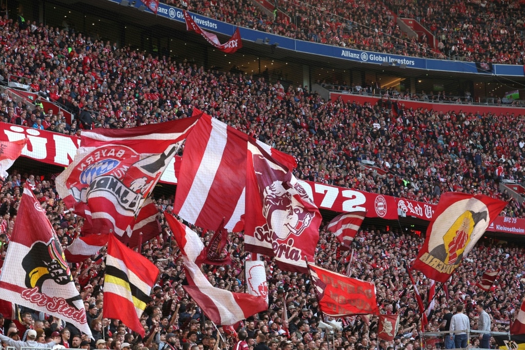 Kane scores as Bayern sink Stuttgart to claim Bundesliga title