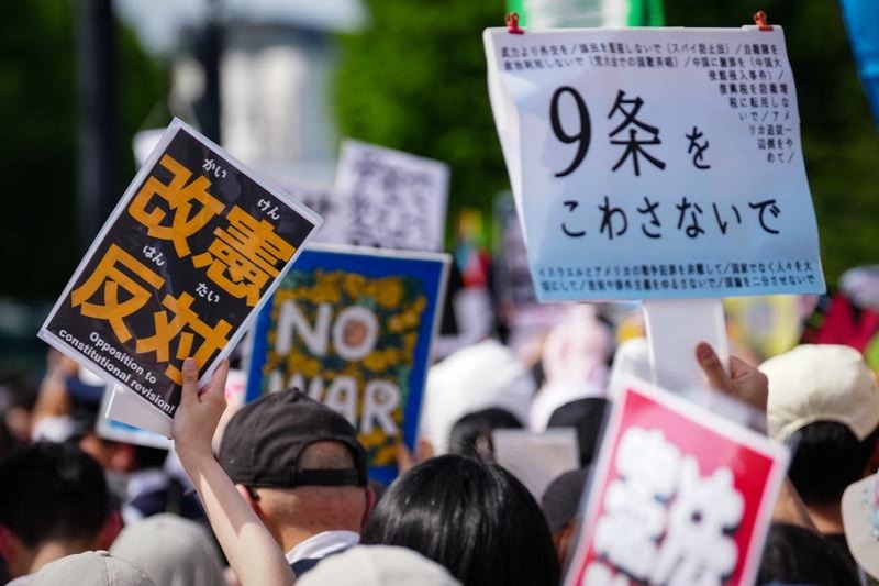 Japanese PM reaffirms intention to revise Constitution