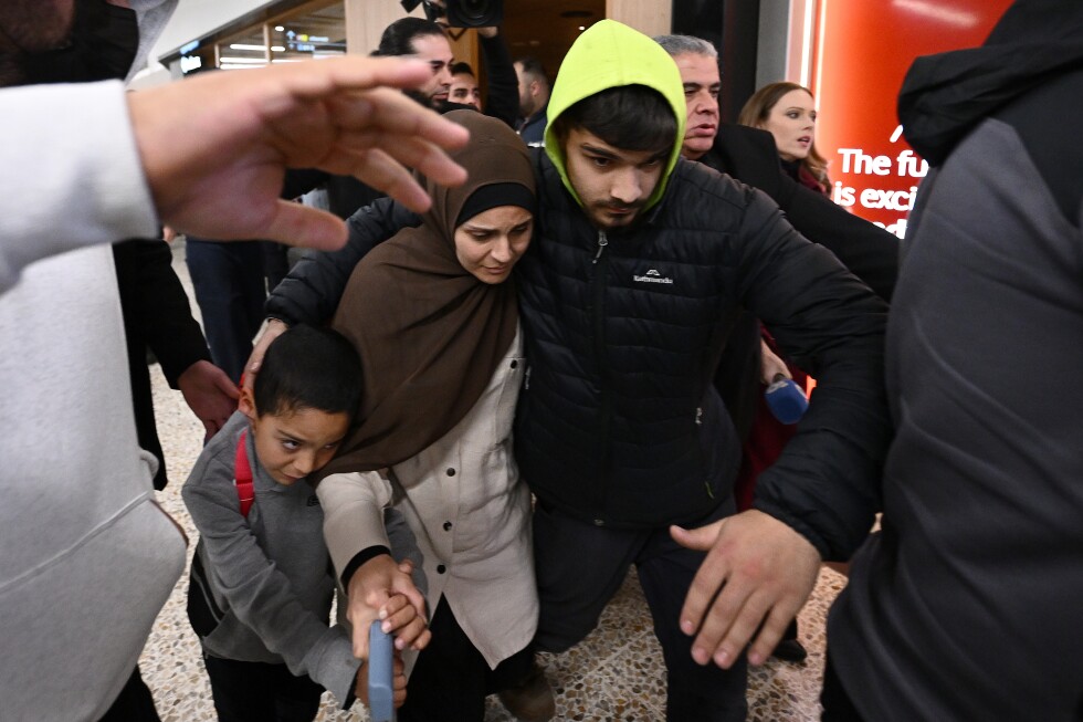 3 Australian women back from Syria face slavery and terrorism charges over alleged IS links