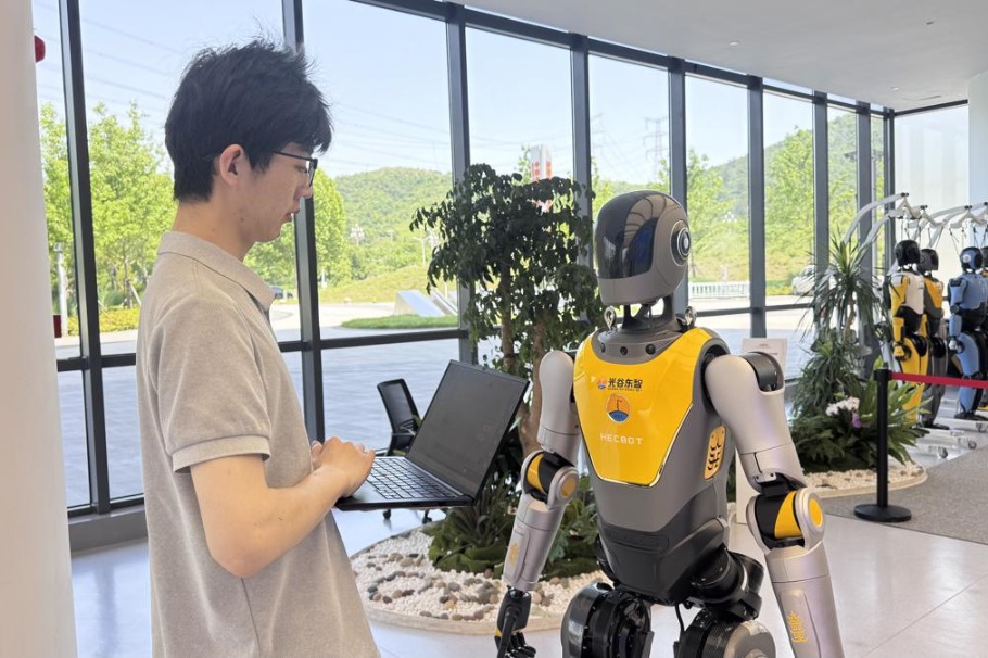 Robots in Hubei to get life-cycle tracing ID numbers