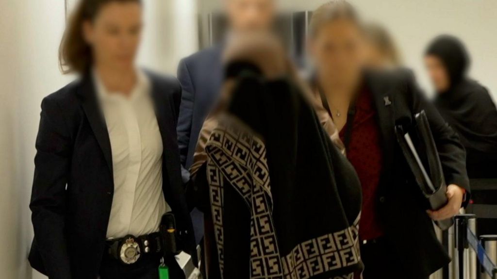 Australian women linked to Islamic State charged with offences over Syria travel
