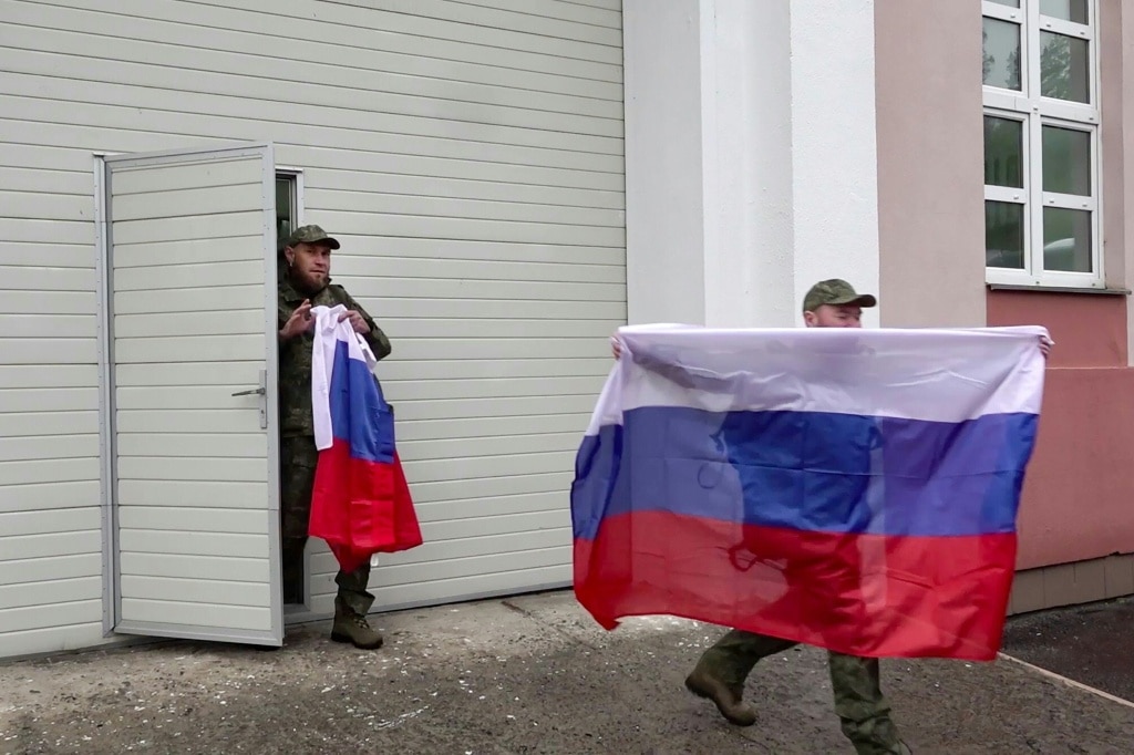 Russia, Ukraine swap 205 prisoners of war each