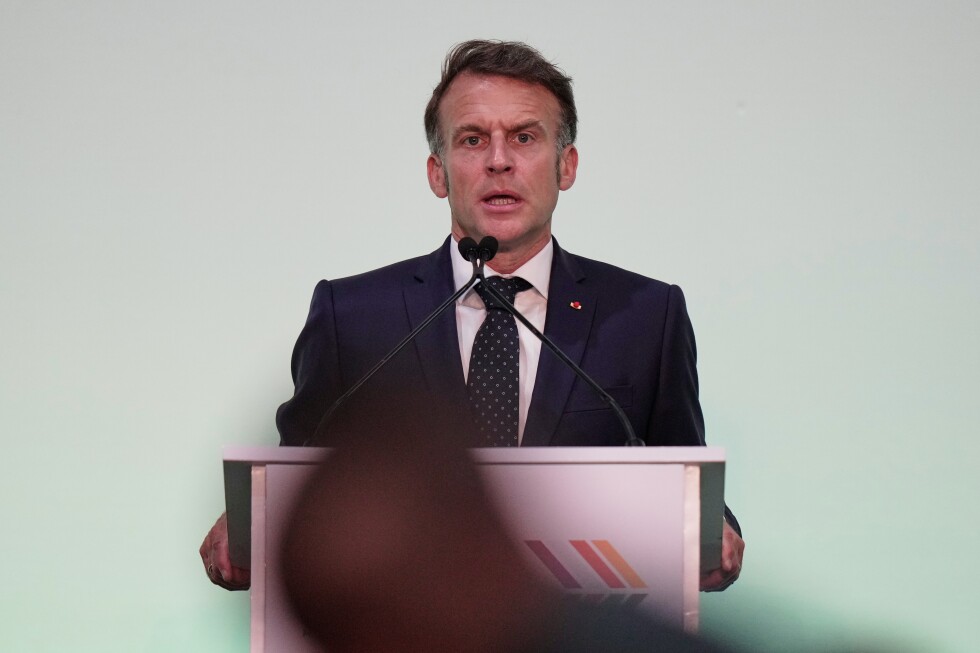 Macron faces backlash after interrupting Africa summit panel in Kenya