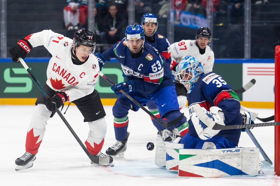 Teenage captain Celebrini scores 2 and Canada shuts out Italy at ice hockey worlds