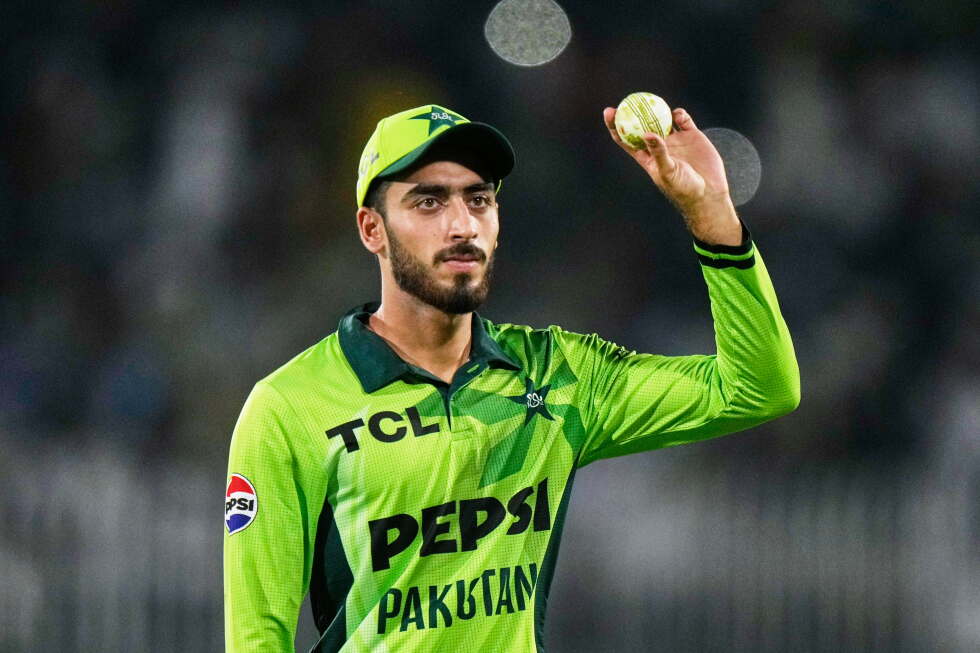 Minhas’ five-wicket haul on ODI debut earns Pakistan five-wicket win over Australia
