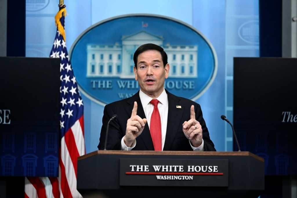 Trump says Iran deal ‘very possible’ but threatens strikes if talks fail