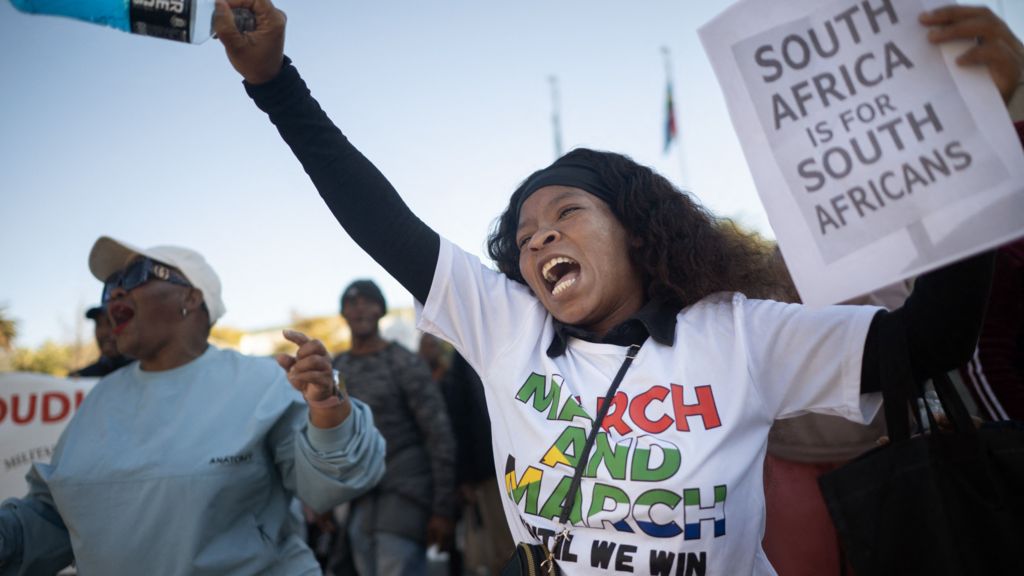 Ghana to evacuate 300 from South Africa over anti-immigrant protests