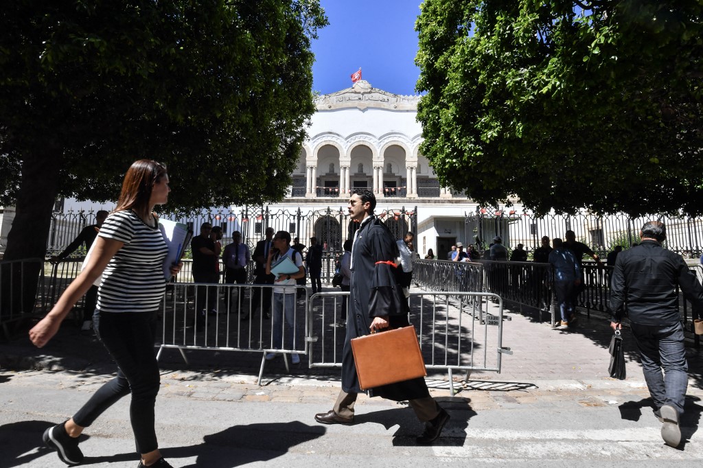Suspensions, arrests, dissolutions: Tunisia intensifies its crackdown on NGOs
