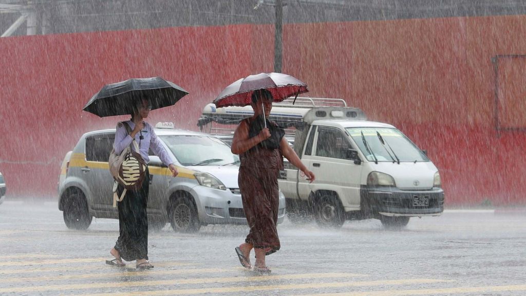 El Niño under way and threatens weather extremes, scientists say