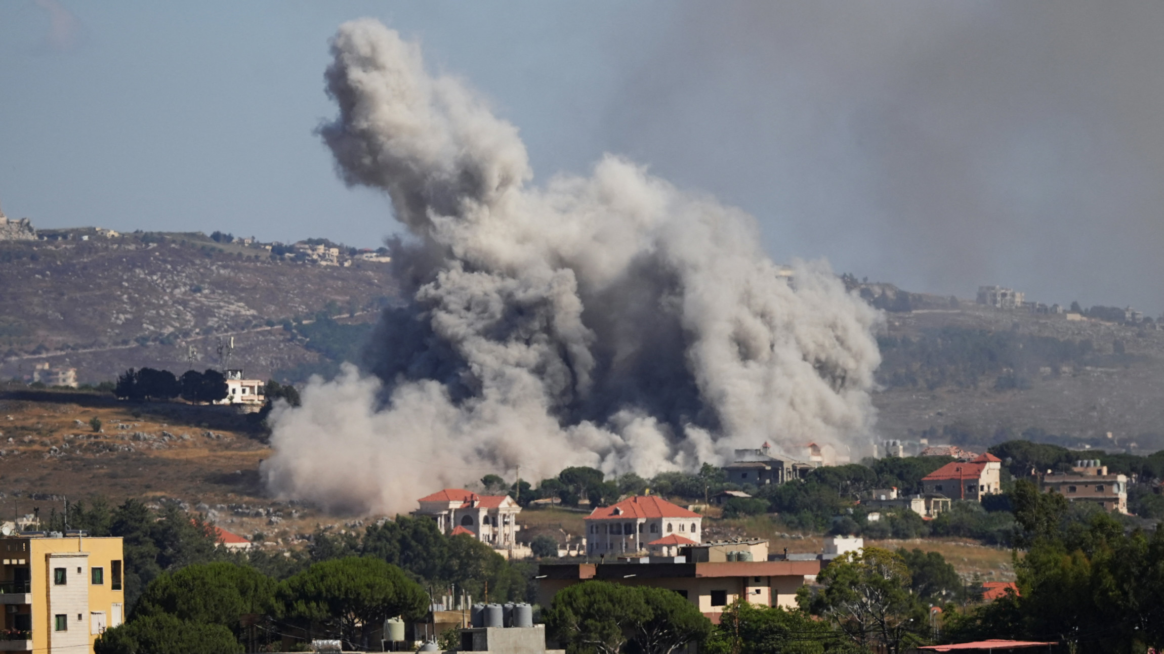 Israel and Hezbollah agree ceasefire after escalation threatens US-Iran deal