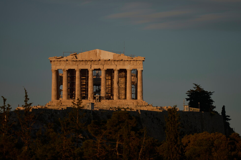 Greece’s Parthenon gets a facelift, revealing a look not seen for 220 years