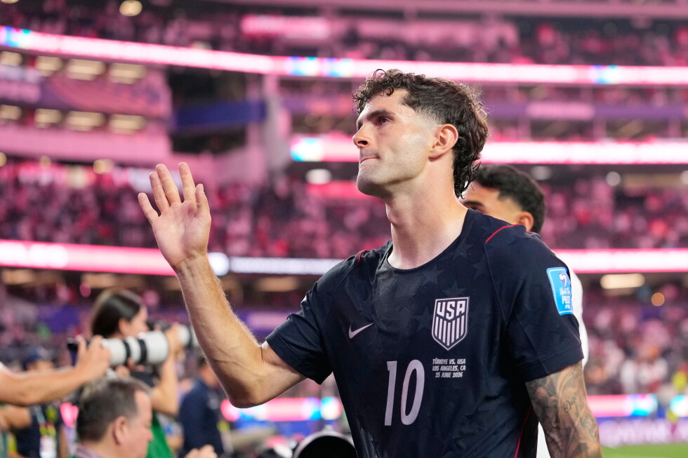 With US, Canada and Mexico through, the World Cup knockout round hinges on who finishes third
