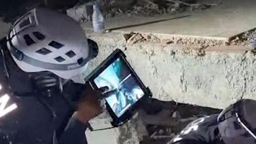 Three-year-old rescued and taken to hospital six days after Venezuela quake