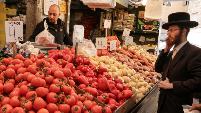 Israeli produce contaminated by chemicals from army explosions in Gaza