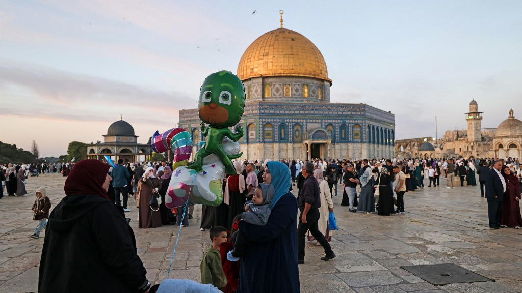 British MP asks government to clarify stance on Jordanian custodianship of Al-Aqsa
