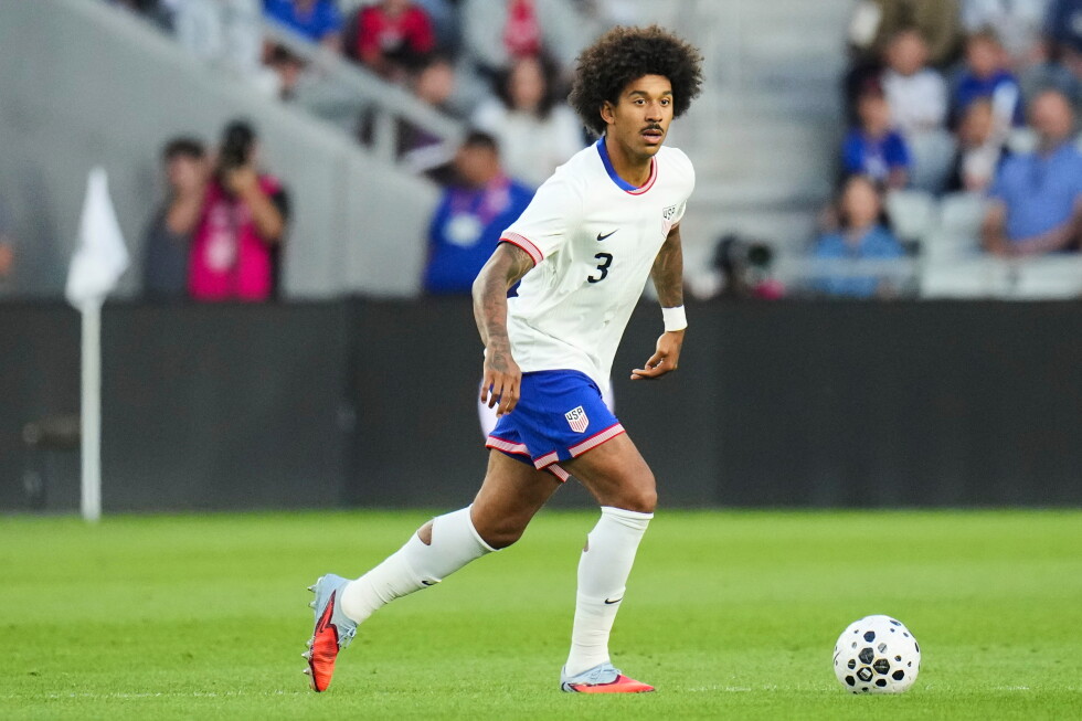 Chris Richards trains with U.S. team with World Cup deadline looming