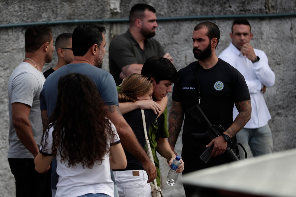 Helicopter with singer Oliver Tree on passenger list collides with another in Brazil, killing 6