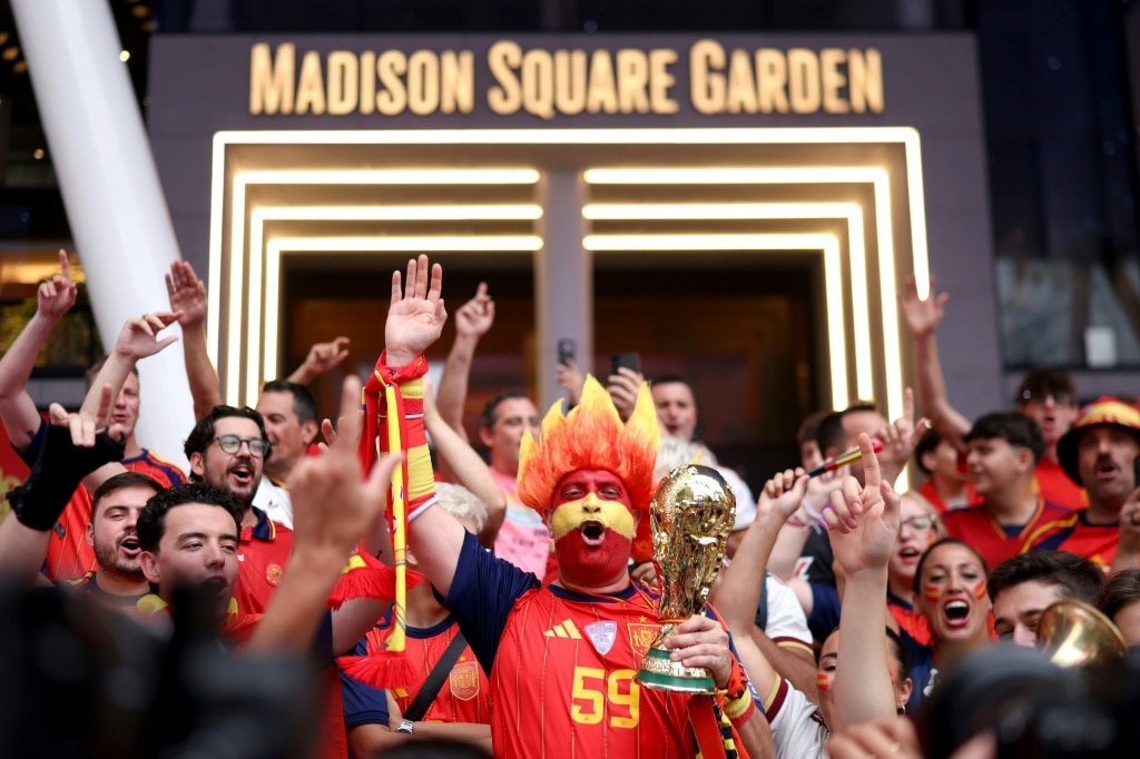 Argentines out in force as New Yorkers bid farewell to World Cup carnival