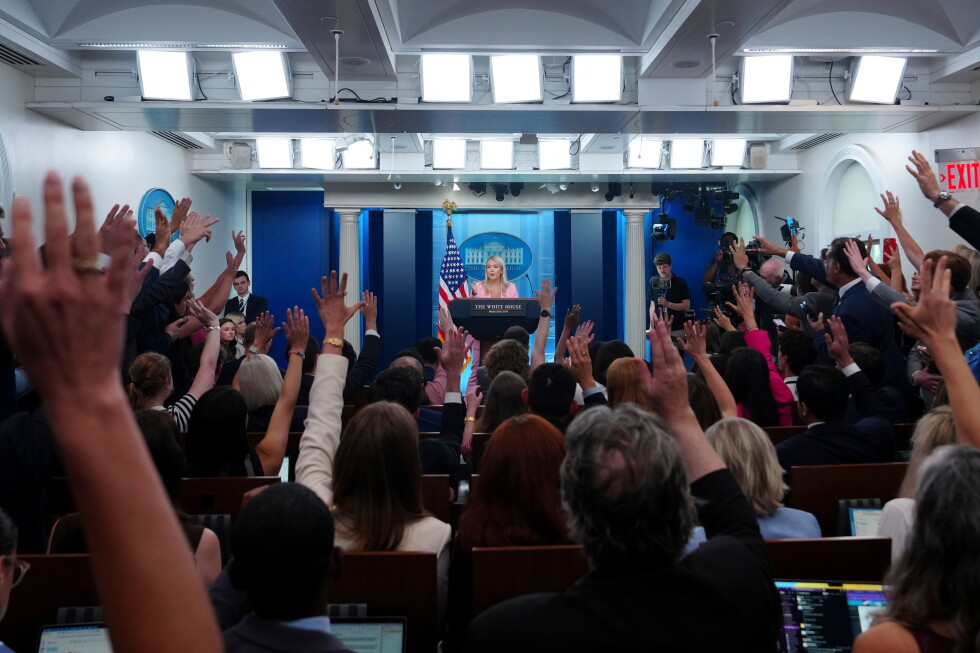China warns of reciprocal countermeasures after US shortens foreign journalist visas