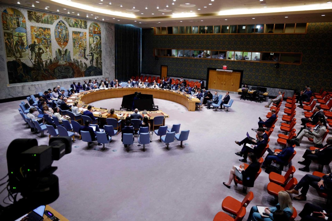 Chinese envoy calls for dialogue to end Ukraine crisis
