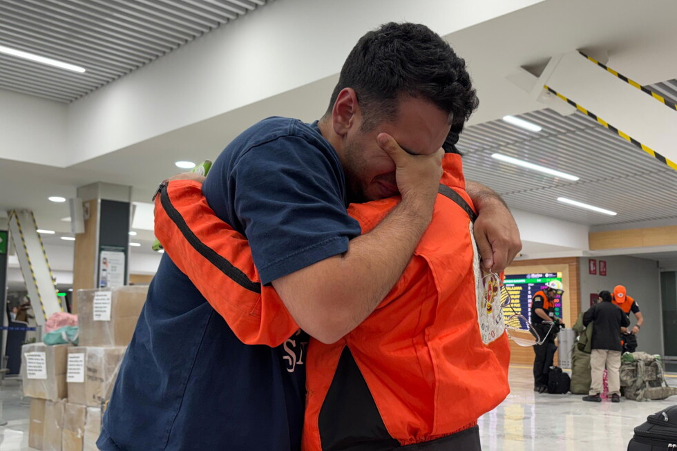 Mexico’s legendary rescue brigade heads to Venezuela as earthquakes death toll tops 2,200