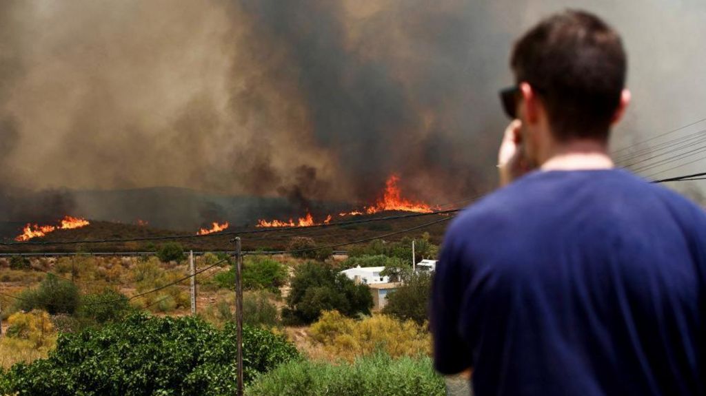 ‘Really frightening, unbelievably quick’: Witnesses describe fleeing deadly Spain wildfire