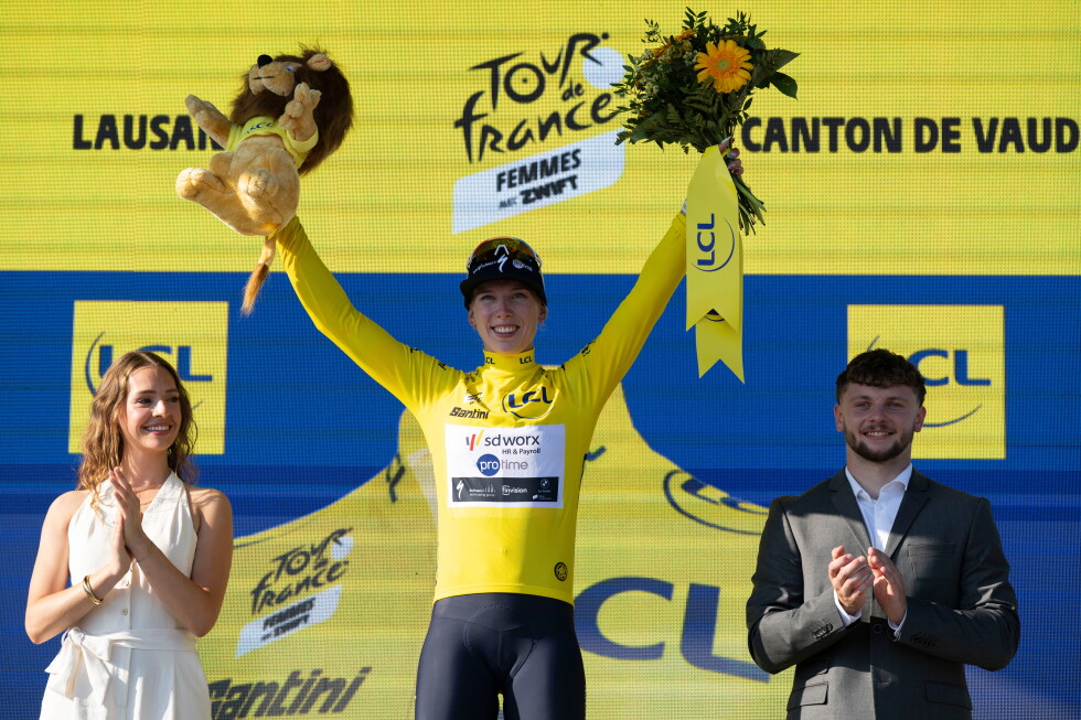 Lorena Wiebes wins opening stage of Women’s Tour de France