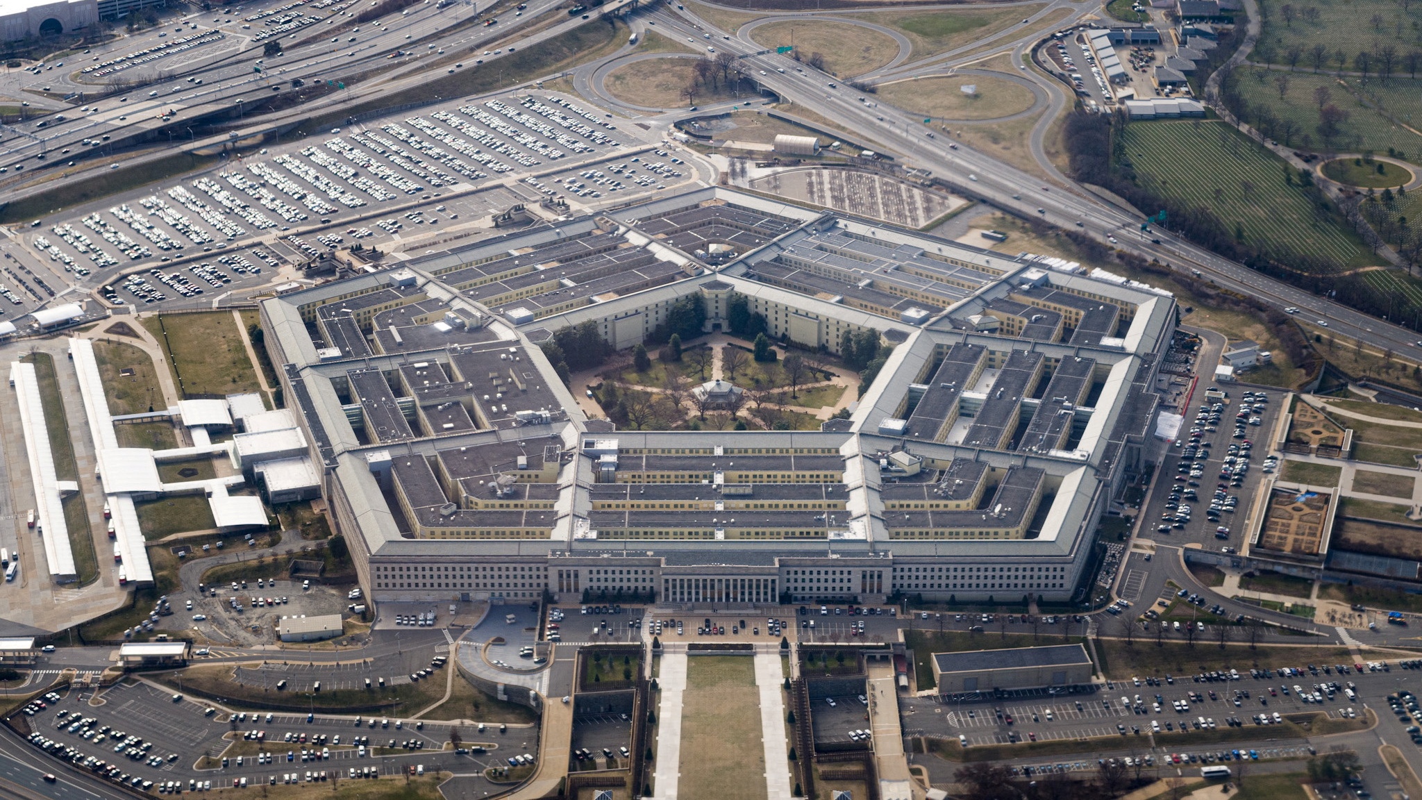 Pentagon is emailing military experts and asking best way to ‘punish’ Iran: Report