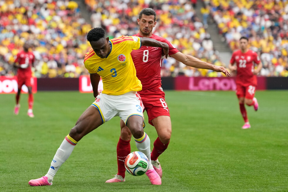 Colombia defender Jhon Lucumí moves to Juventus after impressing at World Cup