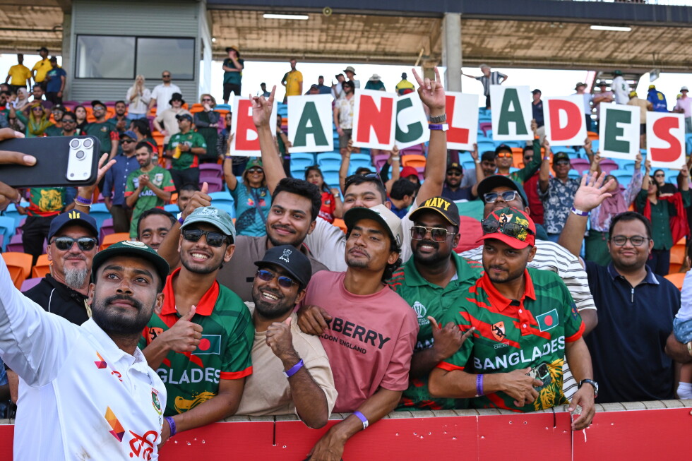 Australia wins the toss and sends Bangladesh in to bat in the second cricket test