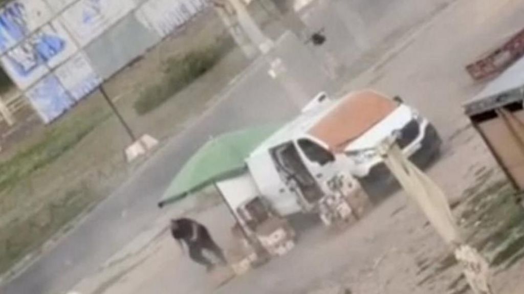 Video shows Russian drone chasing Ukrainian street vendor in ‘human safari’ attack
