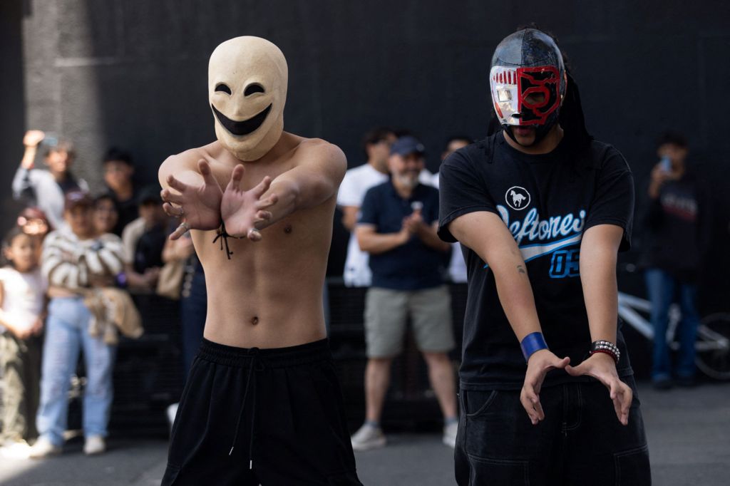 Across Latin America, ‘aura battles’ burst onto the scene