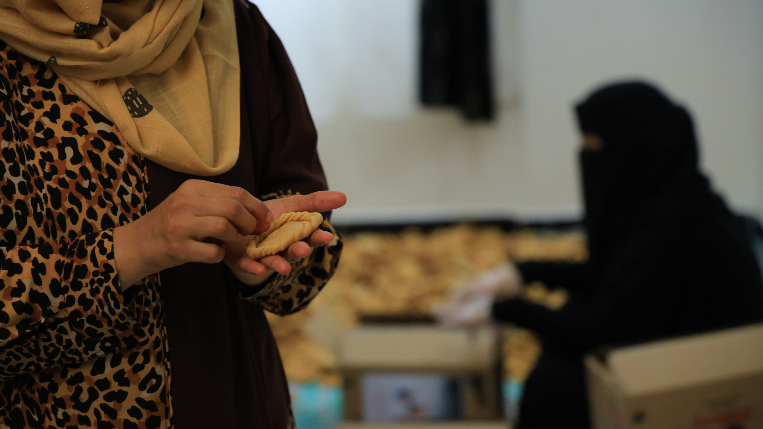Baking for the front lines: Yemeni women revive wartime support for fighters