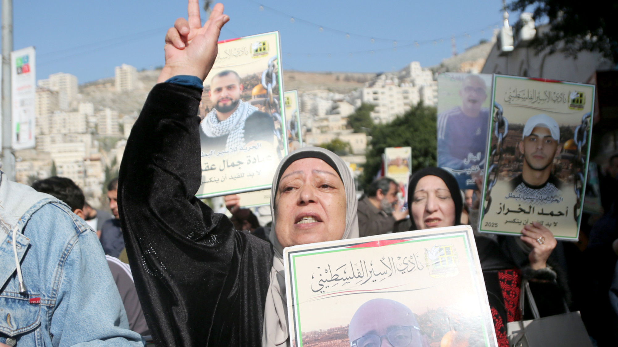 Palestinian prisoner gives birth in Israeli jail raising fears for pregnant detainees