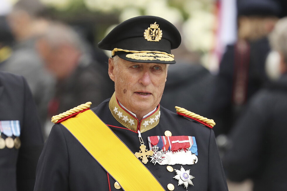 Norway’s Queen Mette-Marit joins procession to bring late King Harald V’s coffin to royal chapel